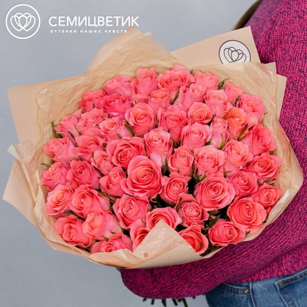 Букет из 51 коралловой розы 40 см (Кения)