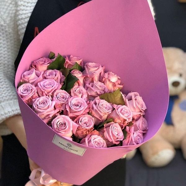 25 Розовых роз
