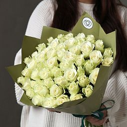 Букет из 51 белой розы 40 см (Кения)