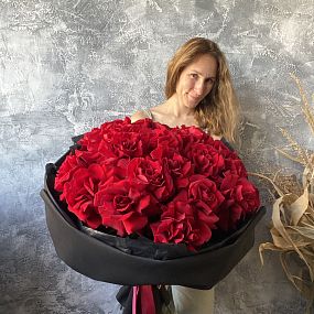Букет из 25 красных роз