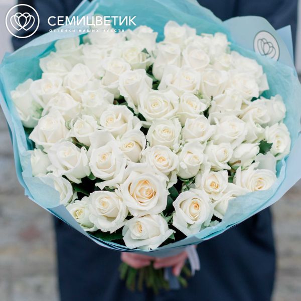 Букет из 51 белой розы 35-40 см (Россия)