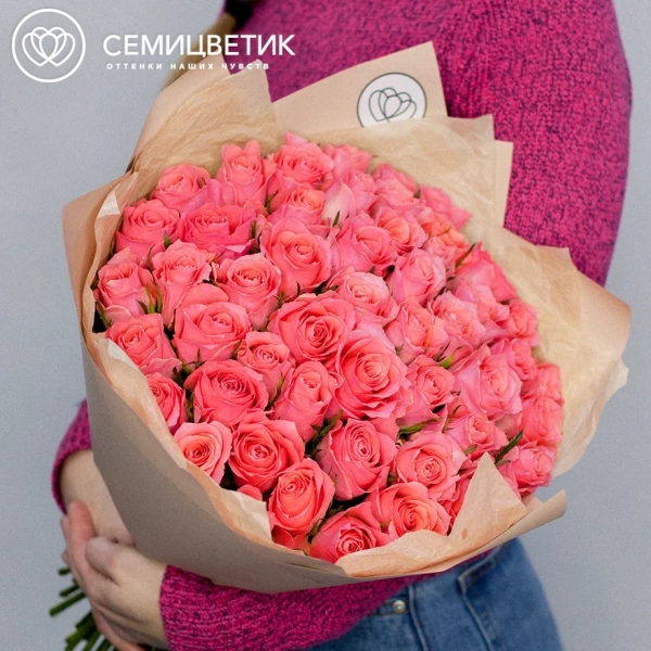 Букет из 51 коралловой розы 40 см (Кения)