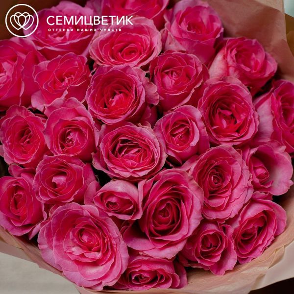 Букет из 25 розовых роз 50 см (Россия)