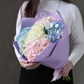 Букет на годовщину свадьбы  из 5 гортензий нежный микс