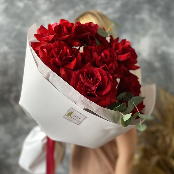 Букет из красных роз
