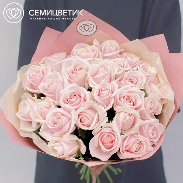 Букет из 25 нежно-розовых роз 50 см (Россия)